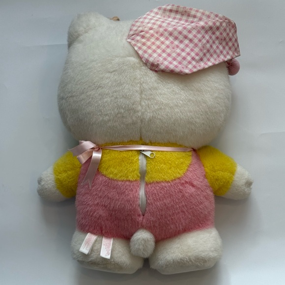 Vintage Hello Kitty Sanrio plush - Picture 3 of 4